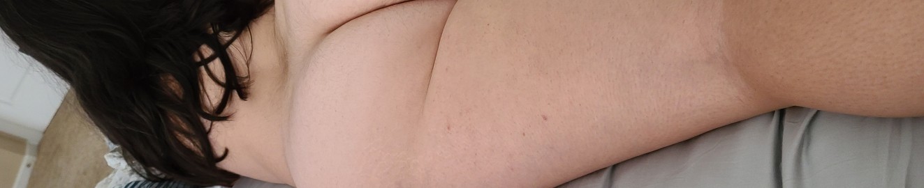 CurvyLatina1984