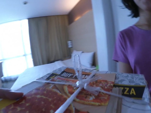 No Money for Pizza, Offered Delivery Boy Blowjob End Up He Cum Inside Me! 