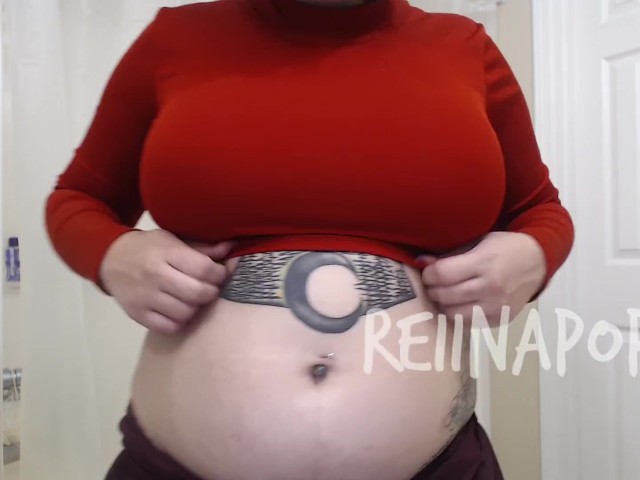 Velma Cosplay Belly Tease 
