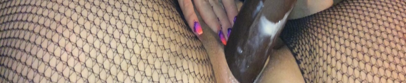 SexySlutWantsNut