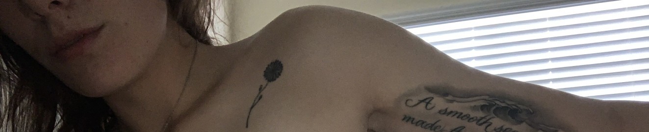 HoneyDewMeSweetlyy