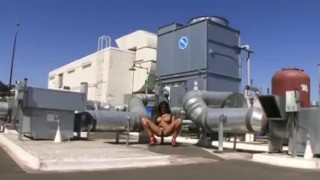 Big Tit Sunny Leone Naked on a Rooftop in LA Hot Shoot