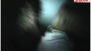 Im Pornokino von 3 Typen abgefickt