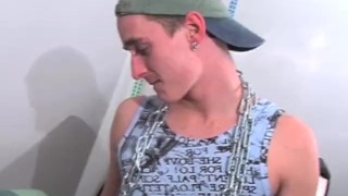 18 Twinks - Bondage