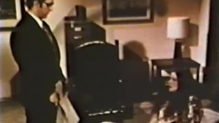 Peepshow Loops 284 70s and 80s - Scene 2