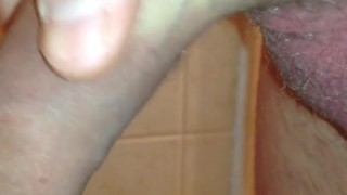I'm peeing indoor - 6