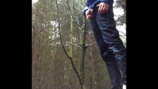 I'M PEEING IN PUBLIC - 2