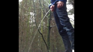 I'M PEEING IN PUBLIC - 2
