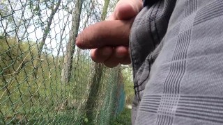 I'm peeing in public