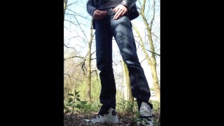 I'm jerking in public 