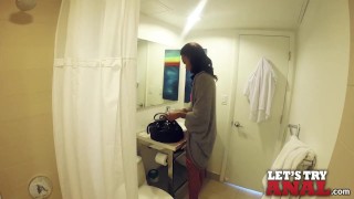 Mofos - Ebony Teen loves anal