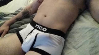No hands cumming in boxers