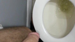 A quick video of me leaving some piss