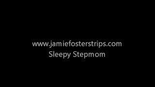 Stepmom Feet and Pussy Shot