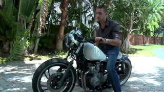 MenOver30 GAY? PROVE IT! SUCK ME!