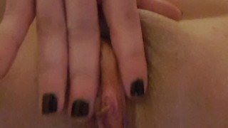 I can't go to bed so I touch myself