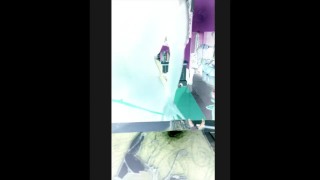 Big booty dancing in a thong