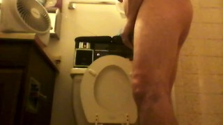 LOTS OF GOOD PEEING ★★