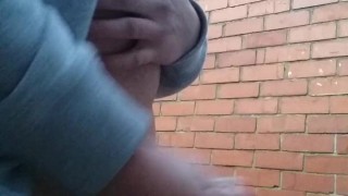 Outdoor jerking - Danger wank behind my local bar