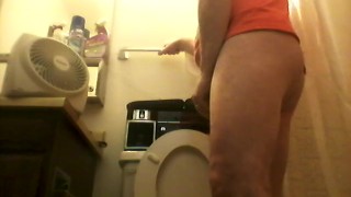 PLAYING WITH MY COCK IN THE BATHROOM THEN PEEING