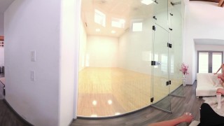 VR Bangers-[360°VR] DILLION and PRISTINE SCISSORING after NAKED Racquetbal