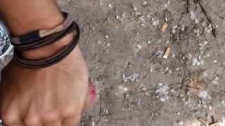 Sporty guy Public Masturbation during his bike trip!