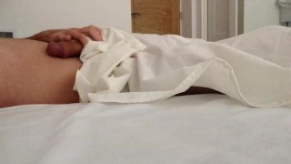 Young virgin cumming in bed