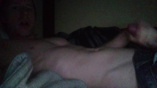 multi-bunkbed hostel room: quiet auto facial not to wake strangers