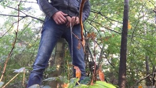 Do you like to watch peeing guys?