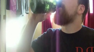 Thedudewhosadude chuggin piss