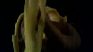 Banana Deep Throat