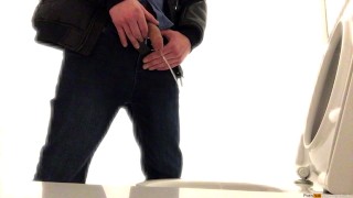 I know you find it horny seeing guys peeing - admit it