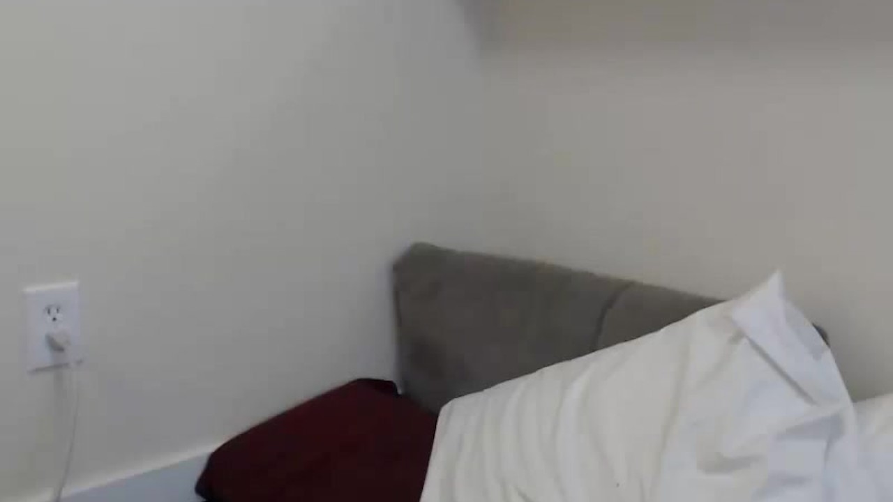 charlotte plays with dildo for webcam fans - Vidéos Porno Gratuites -  YouPorn
