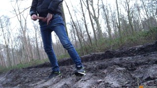 Boys in public love to show there dick in public