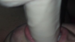 Bigroundbooty gets mouth toyed