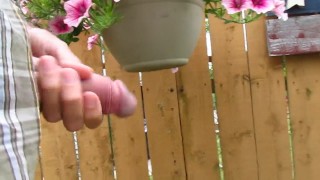 Outdoors cum shot