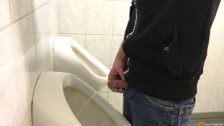 I love urinals