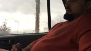 Man Jerking Off In Back Of Uber While Waiting