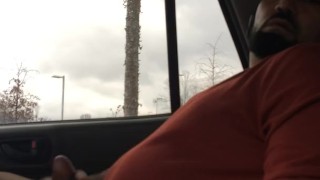 Man Jerking Off In Back Of Uber While Waiting