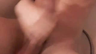 Ma bite sous la douche