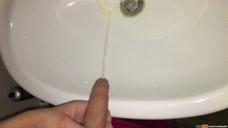 My morning piss was really dirty - Someone voluntarily to drink it?