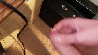 I cum all over my floor and leg