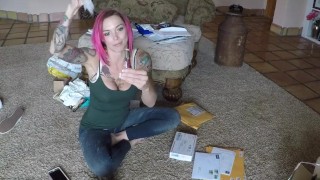 Mail Time and Dress Try On!