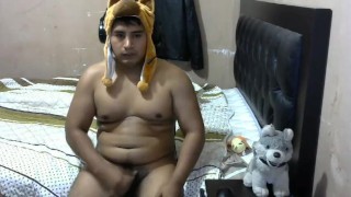 masturbacion usando gorro de perrito