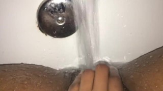 Pussy Bath Time