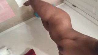 A short shower scene 3