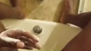 Hu3yfree305. Soapy dick is a clean dick