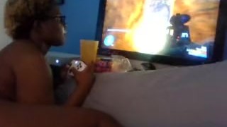 My controller is glitchy as well or god doesn't like me playing lol....