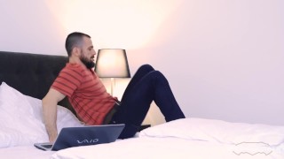 Maskurbate Horny Stepdad Finds Sons Porn Online!