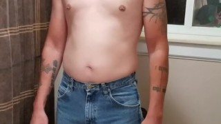 Hot guy pissing his jeans!